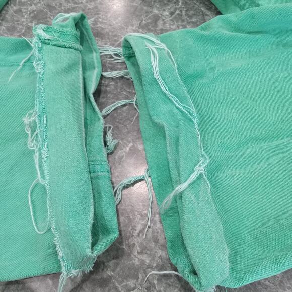 Zara Green High Waisted Wide Leg Jeans Raw Hem Women’s Size 4 Green - Picture 2 of 13